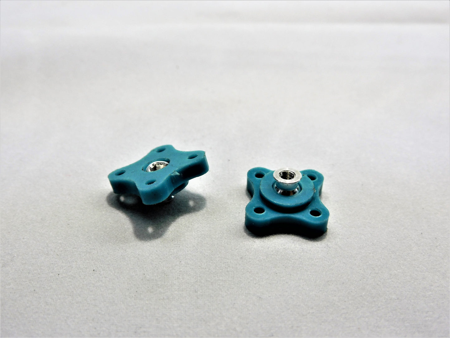 T-Plate Pivot Sockets - Turcite